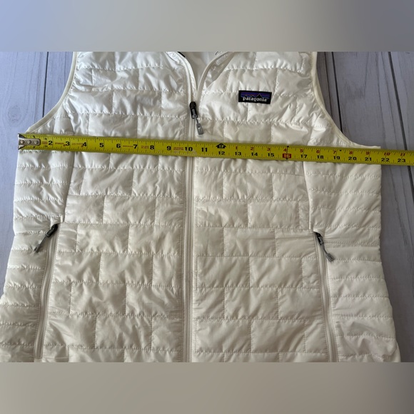 Women’s Patagonia birch white nano puff packable puffer vest. Size XL - Picture 15 of 15